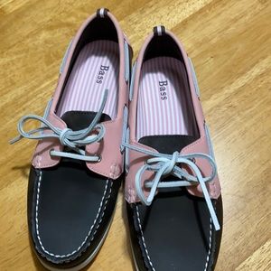 Bass women’s size 10 loafers